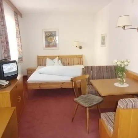 Gasthof Garni Elfriede 3*