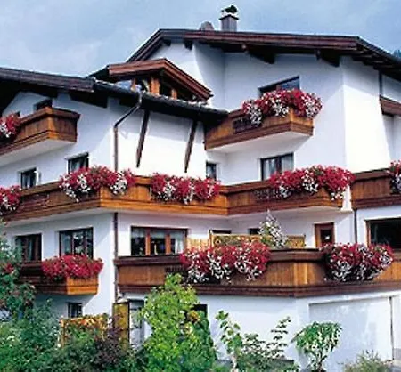 Garni Elfriede Inklusive Super Sommer Card 3* Serfaus